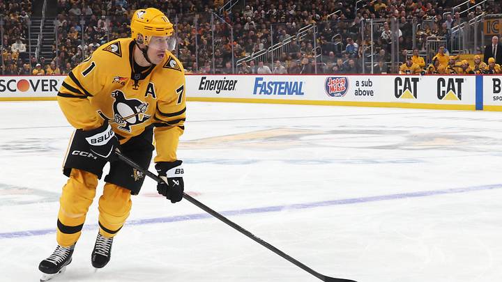 Evgeni Malkin will return to the Penguins for one last season in 2026-27. 