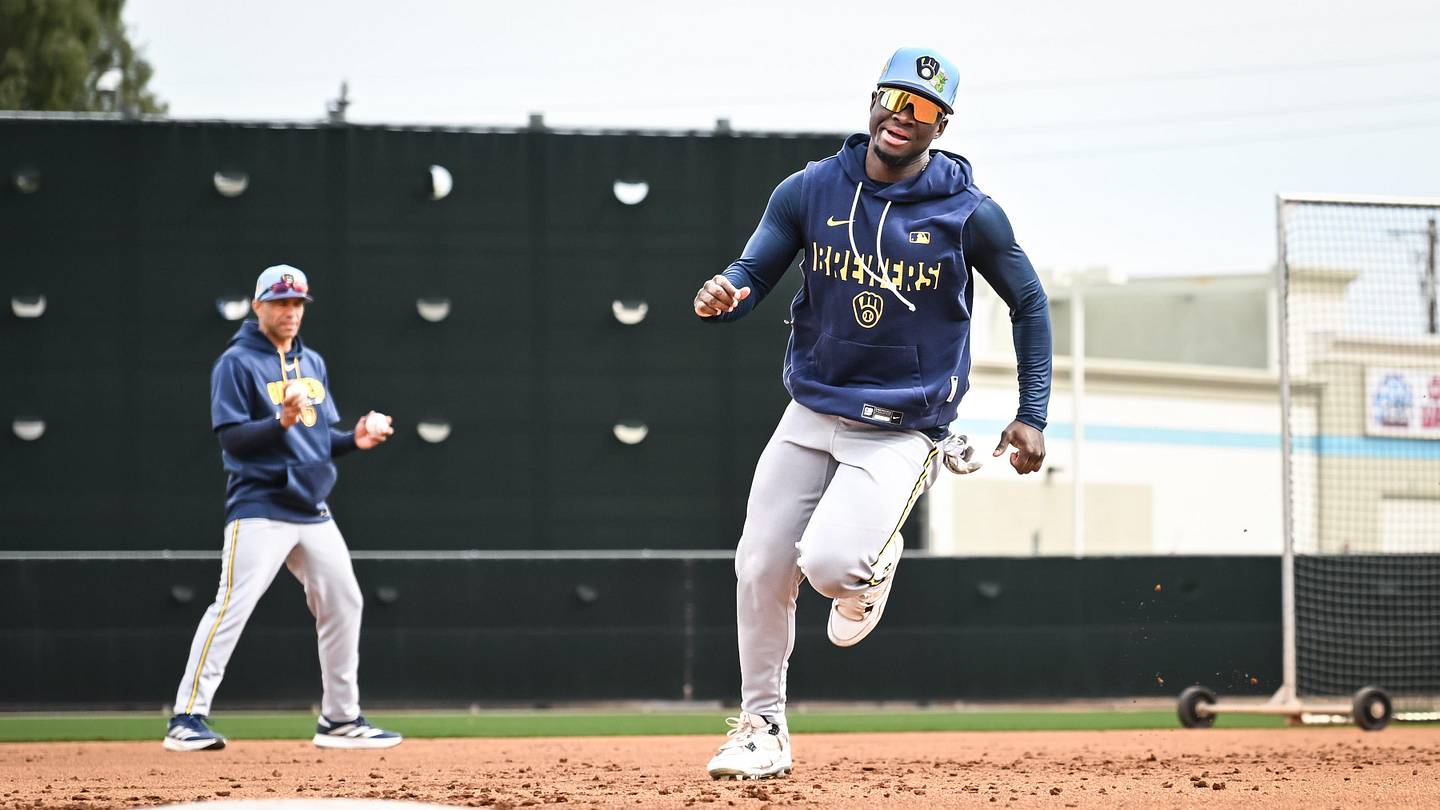 3 reasons Brewers fans should be excited about Luis Lara's major contract extension