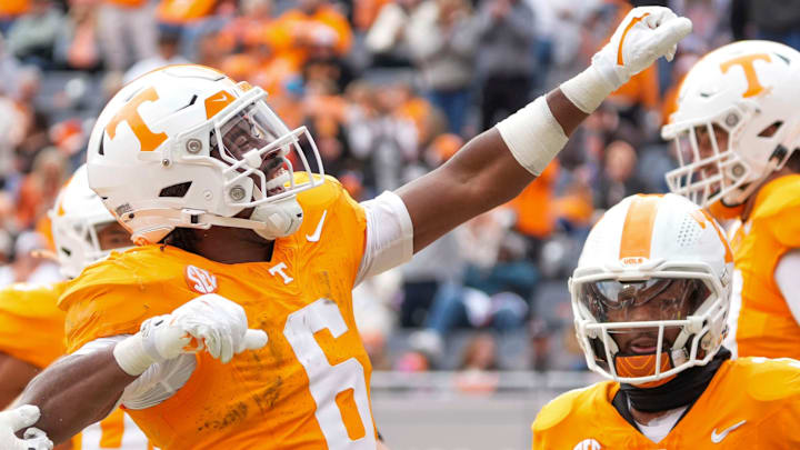 Tennessee running back Dylan Sampson celebrates after scoring a touchdown vs. UTEP in Neyland Stadium
