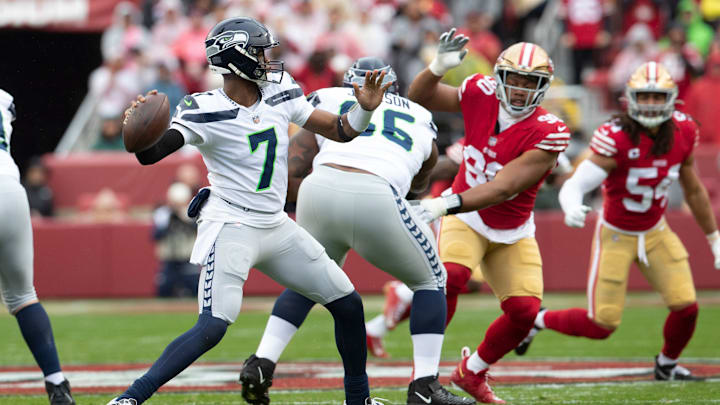 Seattle Seahawks quarterback Geno Smith (7) passes against the San Francisco 49ers