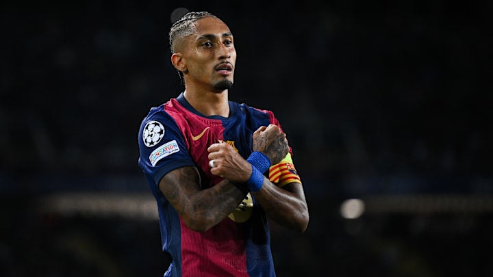 Raphinha foi capitão no último jogo do Barcelona na Champions League; ele tem seis gols e três assistências na temporada 2024/25