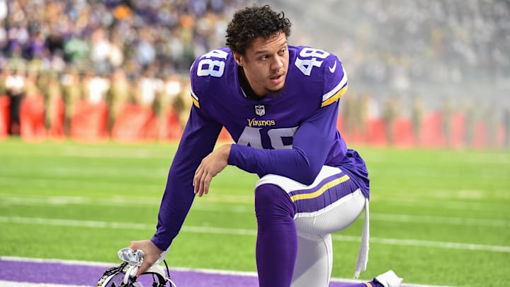 Nov 21, 2021; Minneapolis, Minnesota, USA; Minnesota Vikings outside linebacker Blake Lynch (48) kneels before the game against the Green Bay Packers at U.S. Bank Stadium. Mandatory Credit: Jeffrey Becker-Imagn Images Nov 21, 2021; Minneapolis, Minnesota, USA; Minnesota Vikings outside linebacker Blake Lynch (48) kneels before the game against the Green Bay Packers at U.S. Bank Stadium. Mandatory Credit: Jeffrey Becker-Imagn Images