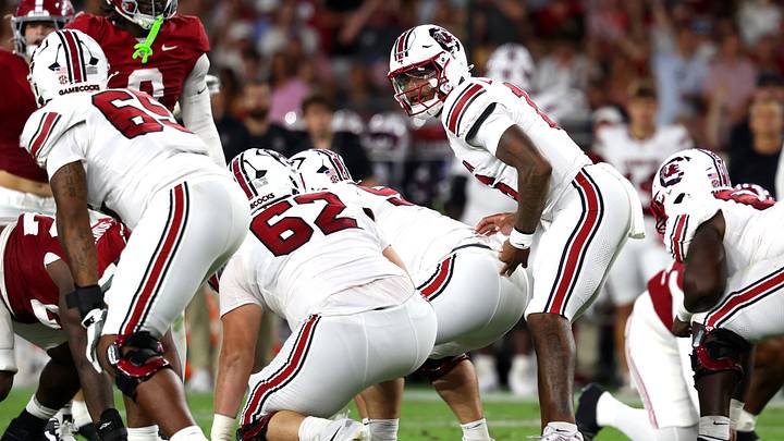 Sep 26, 2026; Tuscaloosa, Alabama, USA; South Carolina Gamecocks quarterback LaNorris Sellers (16) calls a play during the second quarter against the Alabama Crimson Tide at Saban Field at Bryant-Denny Stadium. Mandatory Credit: David Leong-Imagn Images Sep 26, 2026; Tuscaloosa, Alabama, USA; South Carolina Gamecocks quarterback LaNorris Sellers (16) calls a play during the second quarter against the Alabama Crimson Tide at Saban Field at Bryant-Denny Stadium. Mandatory Credit: David Leong-Imagn Images