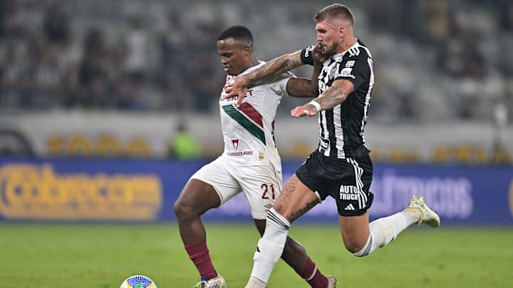 Travar Jhon Arias é um dos desafios do Galo