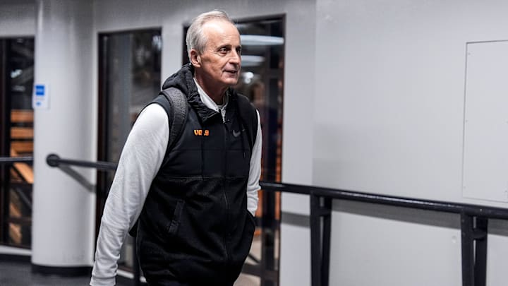 Tennessee head coach Rick Barnes arrives for NCAA Tournament Elite 8 round between Michigan and Tennessee at United Center in Chicago on Sunday, March 29, 2026.