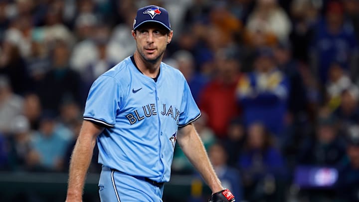 American League Championship Series - Toronto Blue Jay v Seattle Mariners - Game Four American League Championship Series - Toronto Blue Jay v Seattle Mariners - Game Four