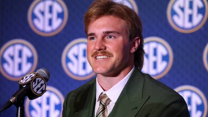 Jul 23, 2026; Tampa, FL, USA; LSU Tigers linebacker Whit Weeks (40) speaks to the press during SEC Football Kickoff Media Day at the Tampa Marriott. Mandatory Credit: Nathan Ray Seebeck-Imagn Images Jul 23, 2026; Tampa, FL, USA; LSU Tigers linebacker Whit Weeks (40) speaks to the press during SEC Football Kickoff Media Day at the Tampa Marriott. Mandatory Credit: Nathan Ray Seebeck-Imagn Images