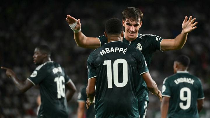 TOPSHOT-FBL-ESP-LIGA-ELCHE-REAL MADRID