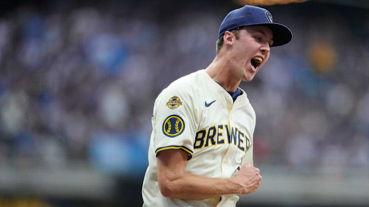 Los Angeles Dodgers v Milwaukee Brewers