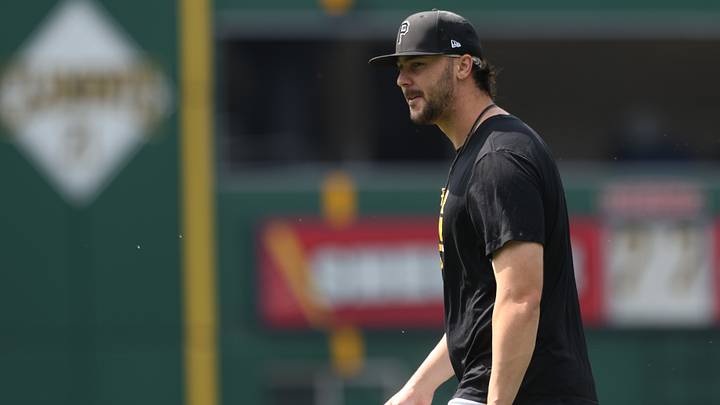 Aug 9, 2026; Pittsburgh, Pennsylvania, USA; Pittsburgh Pirates pitcher Paul Skenes (30) walks out to the bullpen before the game against the New York Mets at PNC Park. Mandatory Credit: Charles LeClaire-Imagn Images Aug 9, 2026; Pittsburgh, Pennsylvania, USA; Pittsburgh Pirates pitcher Paul Skenes (30) walks out to the bullpen before the game against the New York Mets at PNC Park. Mandatory Credit: Charles LeClaire-Imagn Images