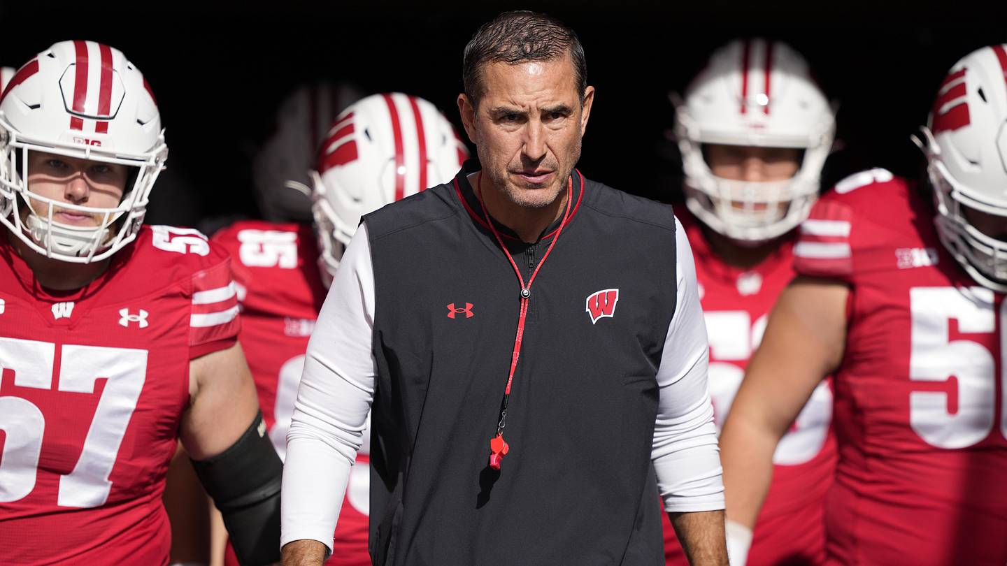 Wisconsin Among Nation's Elite in Recruiting Rankings After Flurry of Commitments