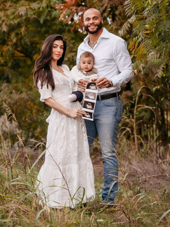 Dak Prescott's fiancée's 3-word caption might irk Cowboys fans after ugly  season