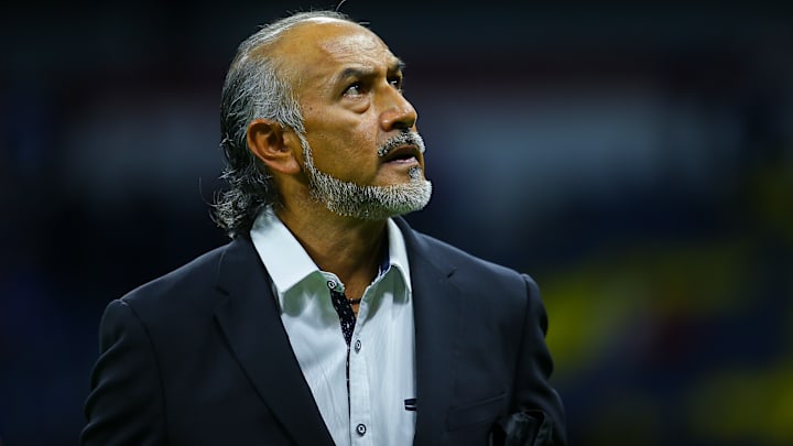 Raúl Gutiérrez, DT de Cruz Azul, confía en que saldrán con la victoria en el BBVA Bancomer para la vuelta.