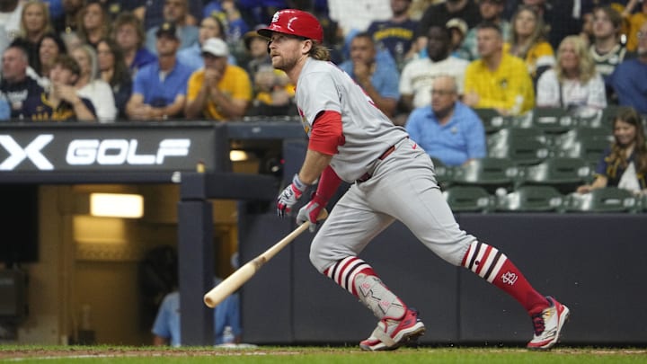 Sep 12, 2025; Milwaukee, Wisconsin, USA; St. Louis Cardinals second base Brendan Donovan (33) gets a base hit against the Milwaukee Brewers in the seventh inning at American Family Field. Mandatory Credit: Michael McLoone-Imagn Images Sep 12, 2025; Milwaukee, Wisconsin, USA; St. Louis Cardinals second base Brendan Donovan (33) gets a base hit against the Milwaukee Brewers in the seventh inning at American Family Field. Mandatory Credit: Michael McLoone-Imagn Images