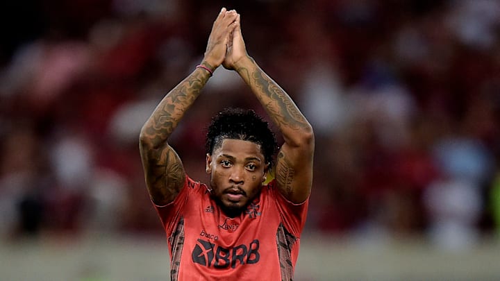 Marinho desembarcou na Gávea com muita expectativa, mas ainda não engrenou no time de Paulo Sousa