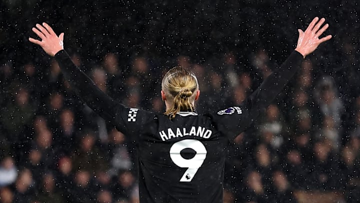 Fulham v Manchester City - Premier League Fulham v Manchester City - Premier League