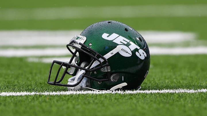 Dec 29, 2019; Orchard Park, New York, USA; General view of a New York Jets helmet prior to the game against the Buffalo Bills at New Era Field. Mandatory Credit: Rich Barnes-Imagn Images Dec 29, 2019; Orchard Park, New York, USA; General view of a New York Jets helmet prior to the game against the Buffalo Bills at New Era Field. Mandatory Credit: Rich Barnes-Imagn Images