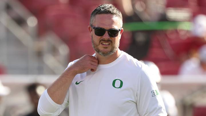 Sep 26, 2026; Los Angeles, California, USA;  Oregon Ducks head coach Dan Lanning looks on before a game against the USC Trojans at United Airlines Field at Los Angeles Memorial Coliseum.  Mandatory Credit: Kiyoshi Mio-Imagn Images