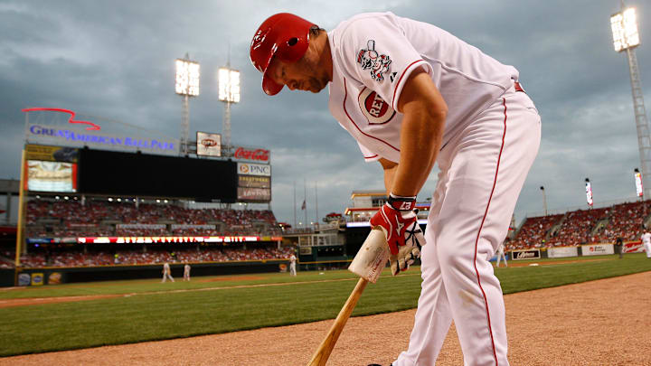 The Cincinnati Reds Scott Rolen takes to the on-deck circle.