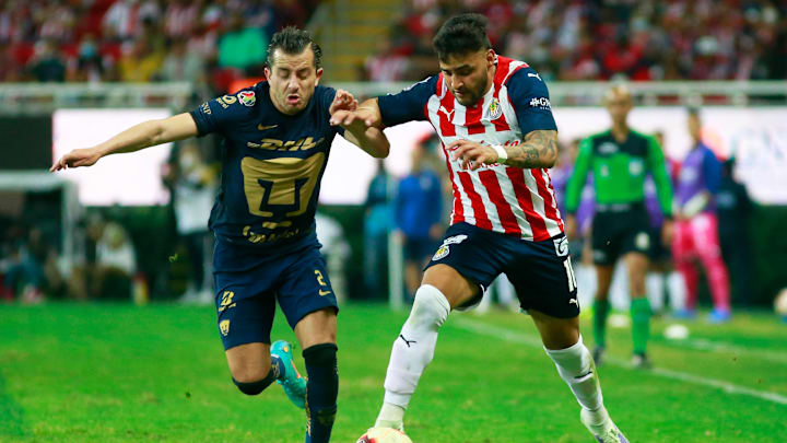 Alexis Vega y Alan Mozo, Chivas vs Pumas Alexis Vega y Alan Mozo, Chivas vs Pumas
