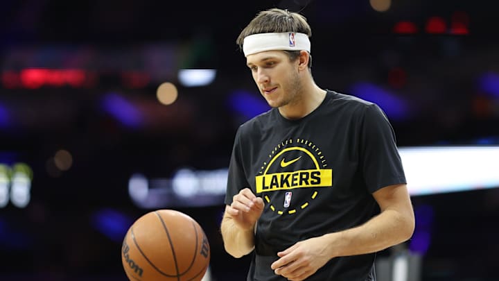 No se descartaba que Austin Reaves regresara a los Lakers para el duelo ante los Nets