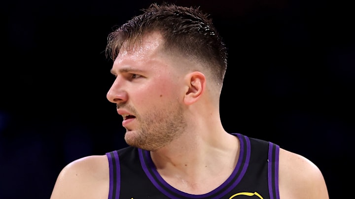 Memphis Grizzlies v Los Angeles Lakers