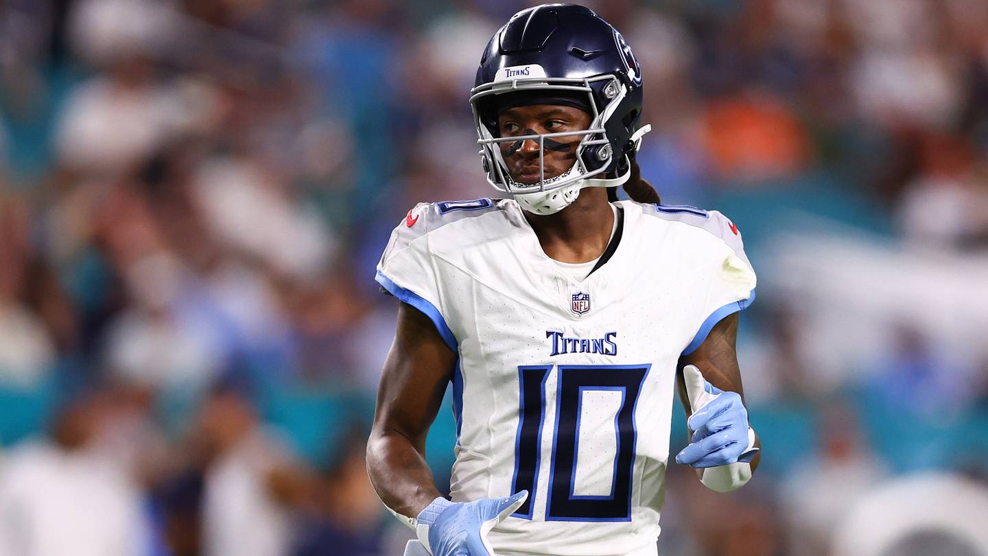 Chiefs projected WR depth chart after DeAndre Hopkins trade Patrick