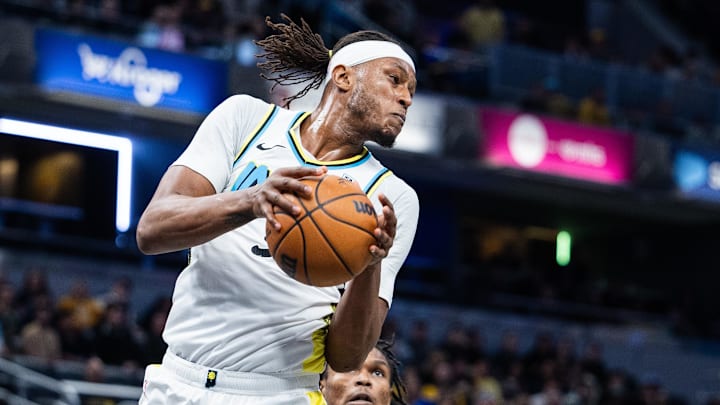 Jan 29, 2025; Indianapolis, Indiana, USA; Indiana Pacers center Myles Turner (33) rebounds the ball in the second half against the Detroit Pistons at Gainbridge Fieldhouse. Mandatory Credit: Trevor Ruszkowski-Imagn Images Jan 29, 2025; Indianapolis, Indiana, USA; Indiana Pacers center Myles Turner (33) rebounds the ball in the second half against the Detroit Pistons at Gainbridge Fieldhouse. Mandatory Credit: Trevor Ruszkowski-Imagn Images