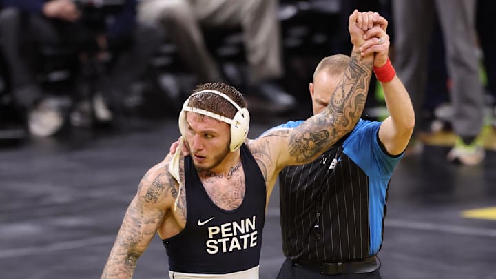 Penn State Nittany Lions Rocco Welsh (184) wins over Iowa Hawkeyes Angelo Ferrari at Carver-Hawkeye Arena.