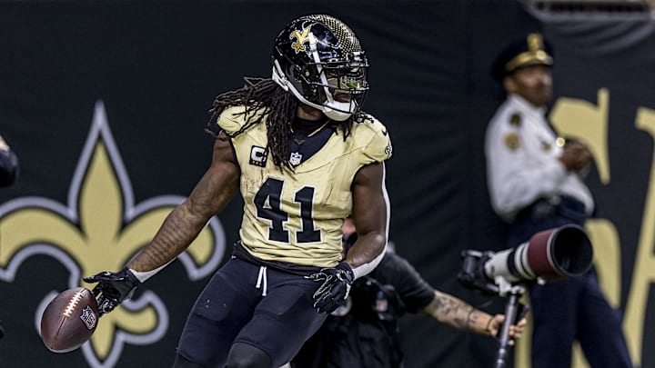 New Orleans Saints running back Alvin Kamara (41) scores a touch down during the second quarter at Caesars Superdome. New Orleans Saints running back Alvin Kamara (41) scores a touch down during the second quarter at Caesars Superdome.