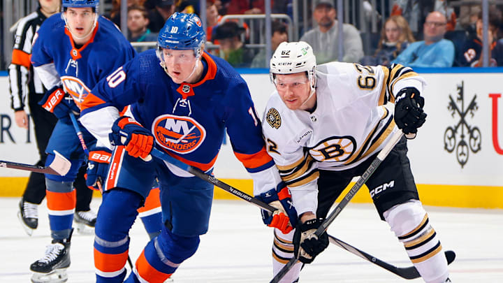 Boston Bruins v New York Islanders