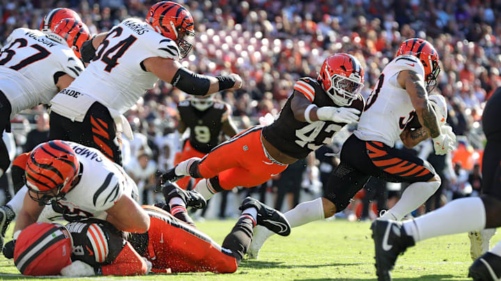The Browns are road underdogs to the Bengals in NFL Week 16 action.
