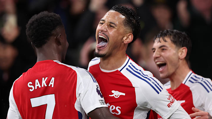 Arsenal possui três vitórias consecutivas na Premier League Arsenal possui três vitórias consecutivas na Premier League