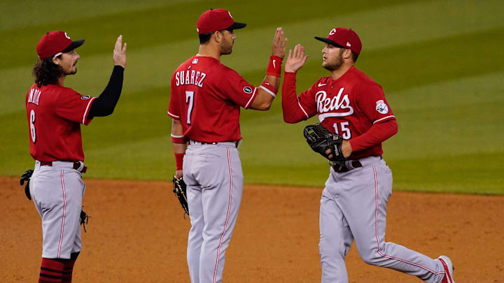 Cincinnati Reds second baseman Jonathan India (6), third baseman Nick Senzel celebrate.