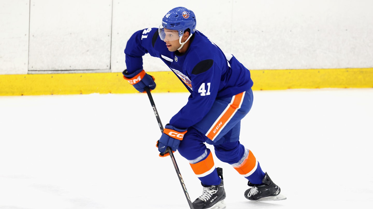 Getting to know NY Islanders Training Camp Invitee: Marshall Warren