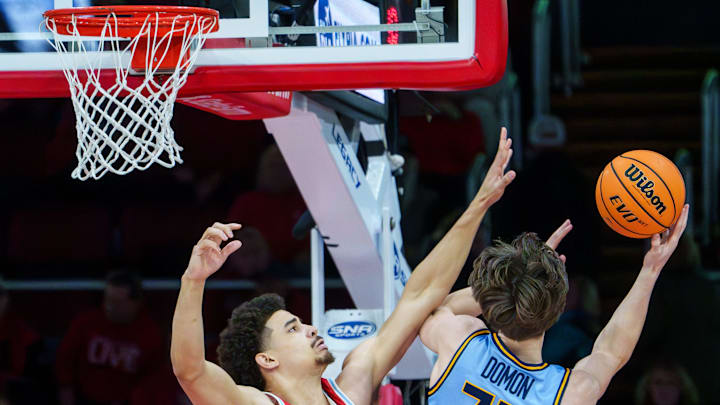 Bradley’s Ahmet Jonovic, left, defends against Murray State’s Roman Domon in the first half of their MVC college basketball Bradley’s Ahmet Jonovic, left, defends against Murray State’s Roman Domon in the first half of their MVC college basketball