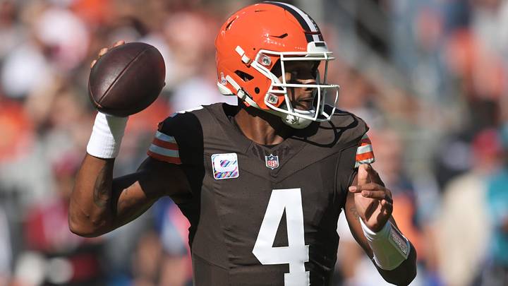 Oct 20, 2024; Cleveland, Ohio, USA; Cleveland Browns quarterback Deshaun Watson (4) throws a pass during the first quarter against the Cincinnati Bengals at Huntington Bank Field. Mandatory Credit: Ken Blaze-Imagn Images Oct 20, 2024; Cleveland, Ohio, USA; Cleveland Browns quarterback Deshaun Watson (4) throws a pass during the first quarter against the Cincinnati Bengals at Huntington Bank Field. Mandatory Credit: Ken Blaze-Imagn Images