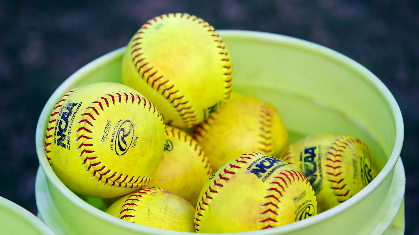 Texas A&M's mystifying silence on softball's biggest triumph is PR head-scratcher