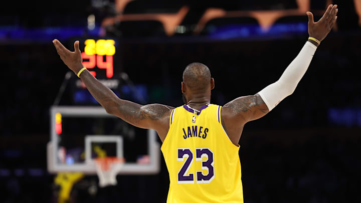 Memphis Grizzlies v Los Angeles Lakers