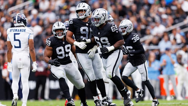 Tennessee Titans v Las Vegas Raiders