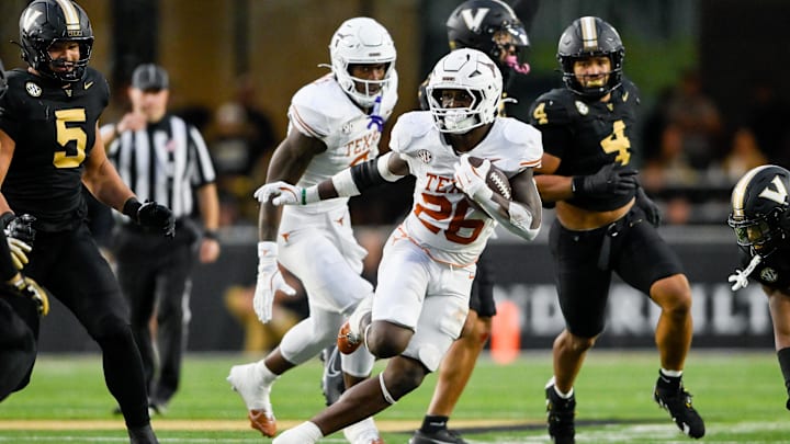 Texas Longhorns running back Quintrevion Wisner runs the ball against the Vanderbilt Commodores during the second half at FirstBank Stadium.