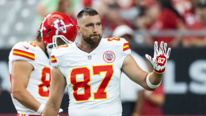 Chiefs star Travis Kelce shared an embrace with Bears running back coach and former Chiefs OC Eric Bieniemy ahead of Friday's preseason finale.