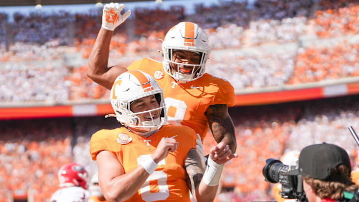 Tennessee vs. Kentucky score prediction 2025