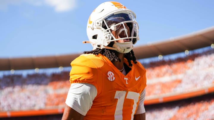 Tennessee wide receiver Chris Brazzell II (17)