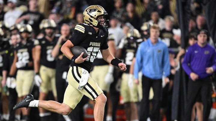 Bet the OVER on Friday night between the Washington Huskies and Purdue Boilermakers. Bet the OVER on Friday night between the Washington Huskies and Purdue Boilermakers.