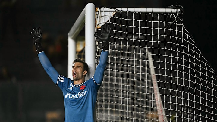 Titular absoluto no Vasco, Léo Jardim renovou contrato recentemente até 2030