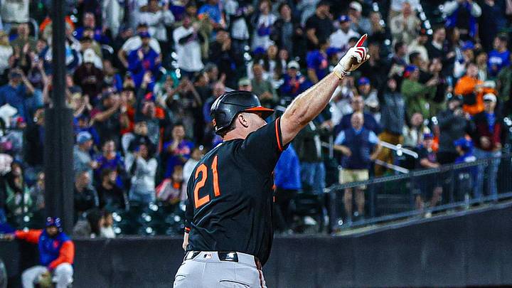 Sep 15, 2026; New York City, New York, USA; Baltimore Orioles first baseman Pete Alonso (21) runs the bases after hitting a solo home run during the ninth inning against the New York Mets at Citi Field. Mandatory Credit: Vincent Carchietta-Imagn Images Sep 15, 2026; New York City, New York, USA; Baltimore Orioles first baseman Pete Alonso (21) runs the bases after hitting a solo home run during the ninth inning against the New York Mets at Citi Field. Mandatory Credit: Vincent Carchietta-Imagn Images