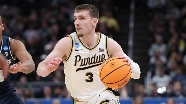 Purdue Boilermakers guard Braden Smith (3) dribbles against the Utah State Aggies.