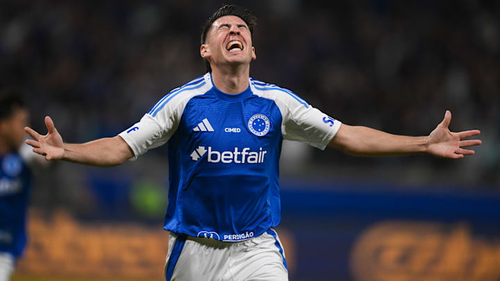 Villalba é um dos destaques do Cruzeiro na temporada 2025