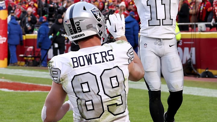 Las Vegas Raiders v Kansas City Chiefs